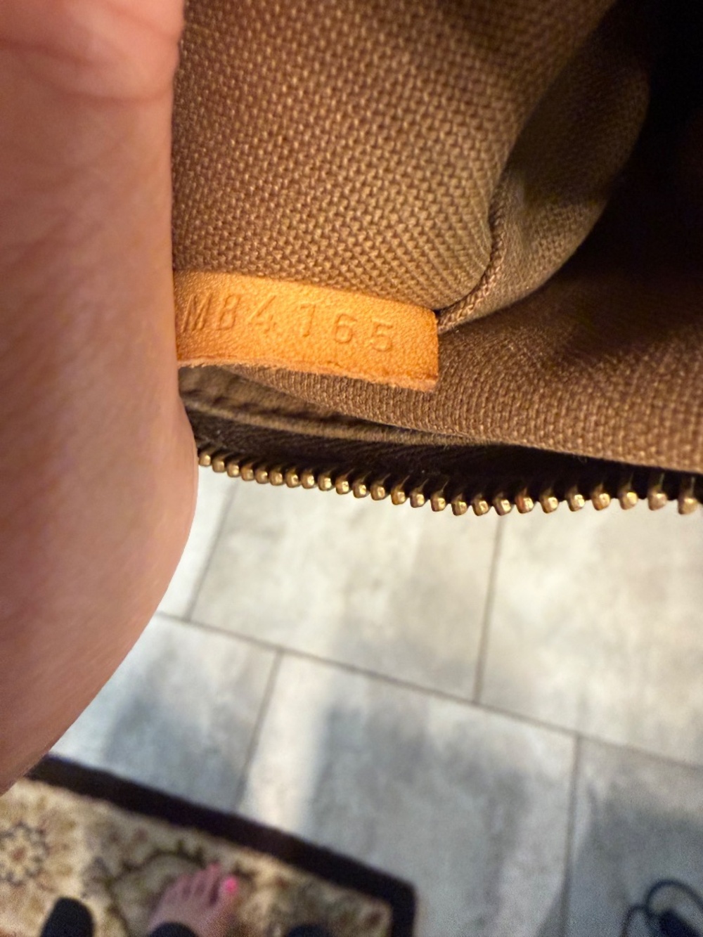 Authentic Louis Vuitton Pochette – Monogram – Very Good  Pre-Owned Condition - Picture 8 of 13